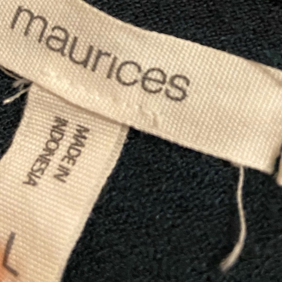 Selling a Maurices blouse! - Picture 3 of 3